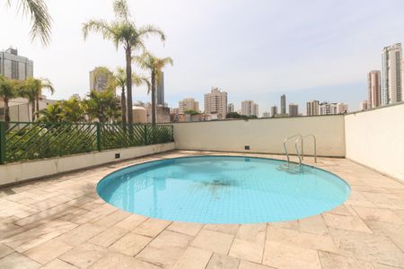 Apartamento à venda com 61m², 2 quartos e 1 vagaCondomínio - Piscina 