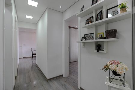 Corredor de apartamento para alugar com 3 quartos, 98m² em Vila Sonia, Mogi das Cruzes