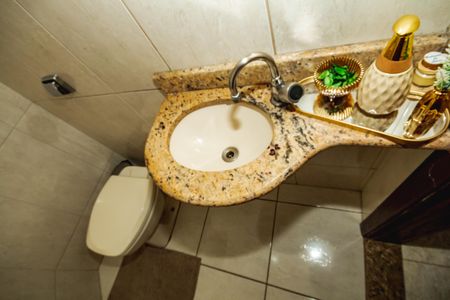 Casa à venda com 3 quartos, 180m² em Santa Amelia, Belo Horizonte