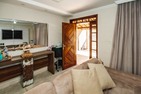 Casa à venda com 3 quartos, 180m² em Santa Amelia, Belo Horizonte