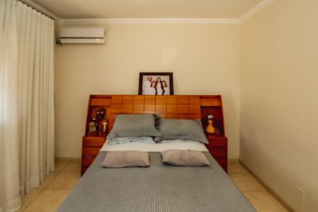 Casa à venda com 3 quartos, 180m² em Santa Amelia, Belo Horizonte