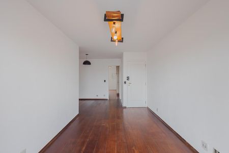 Sala de apartamento para alugar com 3 quartos, 90m² em Alto de Pinheiros, São Paulo