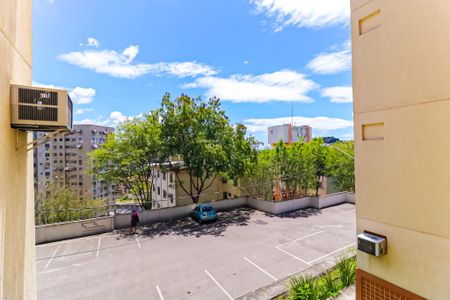 Sala vista  de apartamento à venda com 2 quartos, 50m² em Tomás Coelho, Rio de Janeiro