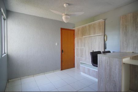 Sala de apartamento à venda com 2 quartos, 42m² em Canudos, Novo Hamburgo