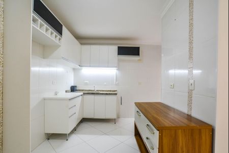 Apartamento para alugar com 72m², 2 quartos e 2 vagasCozinha