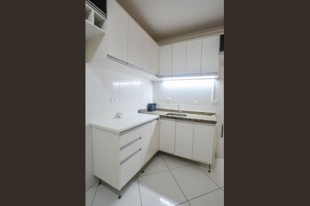 Apartamento para alugar com 72m², 2 quartos e 2 vagasCozinha