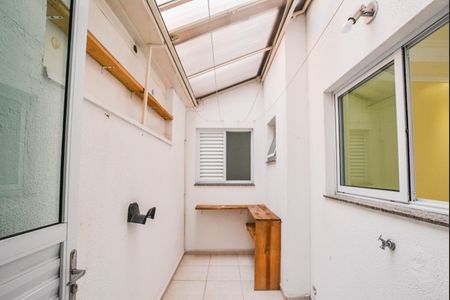 Apartamento para alugar com 72m², 2 quartos e 2 vagasÁrea de Serviço