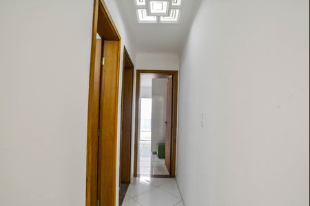 Corredor de apartamento para alugar com 2 quartos, 72m² em Vila Humaita, Santo André