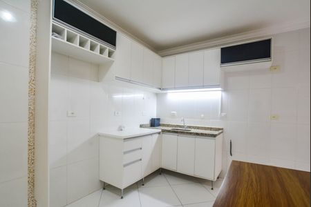 Apartamento para alugar com 72m², 2 quartos e 2 vagasCozinha