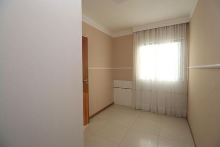 Apartamento para alugar com 74m², 2 quartos e 1 vaga Apartamento para alugar com 74m², 2 quartos e 1 vagaQuarto 2