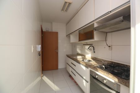 Apartamento para alugar com 74m², 2 quartos e 1 vaga Apartamento para alugar com 74m², 2 quartos e 1 vagaCozinha