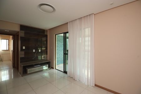 Apartamento para alugar com 74m², 2 quartos e 1 vaga Apartamento para alugar com 74m², 2 quartos e 1 vagaSala