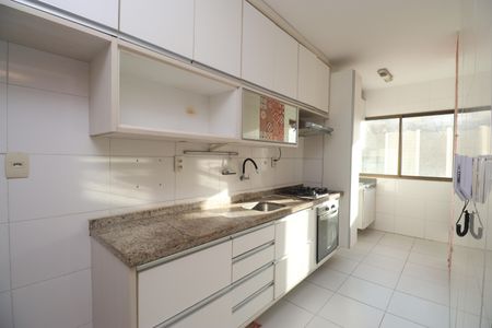 Apartamento para alugar com 74m², 2 quartos e 1 vaga Apartamento para alugar com 74m², 2 quartos e 1 vagaCozinha