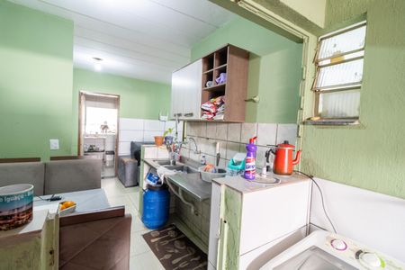 Cozinha e Área de Serviço de casa à venda com 2 quartos, 25m² em Vila Nova, Porto Alegre