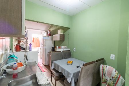 Casa à venda com 25m², 2 quartos e 3 vagasSalaCozinha e Área de Serviço