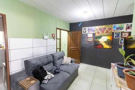 Sala de casa à venda com 2 quartos, 25m² em Vila Nova, Porto Alegre