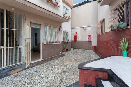 Apartamento para alugar com 65m², 3 quartos e 1 vagaFachada