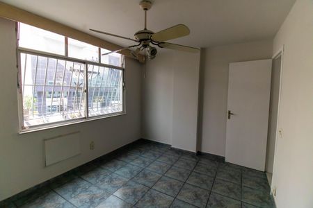 Quarto 1 de apartamento para alugar com 2 quartos, 80m² em Icaraí, Niterói