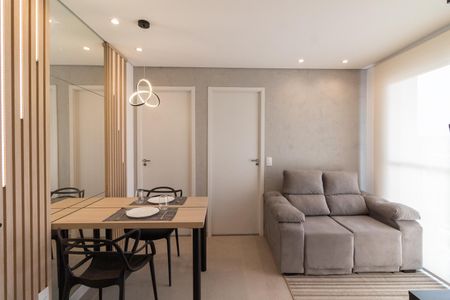 Sala - Cozinha de apartamento para alugar com 2 quartos, 38m² em Vila Butantã, São Paulo