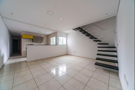 Sala de apartamento para alugar com 3 quartos, 121m² em Vila Pires, Santo André