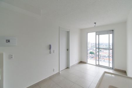 Sala de apartamento para alugar com 1 quarto, 27m² em Jardim Itacolomi, São Paulo