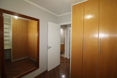 Apartamento à venda com 86m², 3 quartos e 2 vagasQuarto 2