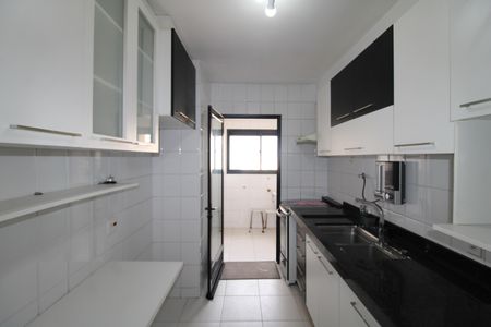 Apartamento à venda com 86m², 3 quartos e 2 vagasCozinha