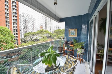 Varanda da sala de apartamento à venda com 4 quartos, 154m² em Jardim Vila Mariana, São Paulo