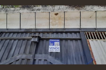 Casa à venda com 100m², 2 quartos e 2 vagasPlaca instalada