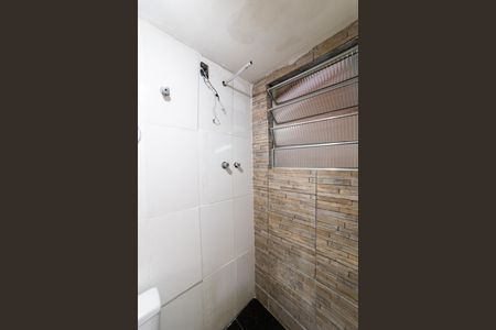 Casa à venda com 100m², 2 quartos e 2 vagasBanheiro Social