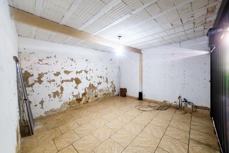 Casa à venda com 100m², 2 quartos e 2 vagasGaragem