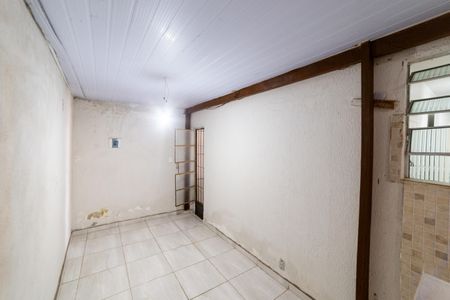 Casa à venda com 100m², 2 quartos e 2 vagasÁrea de Serviço