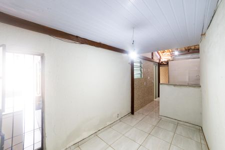 Casa à venda com 100m², 2 quartos e 2 vagasÁrea de Serviço