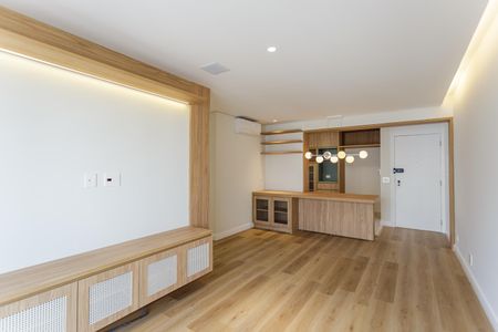 Sala de apartamento à venda com 3 quartos, 91m² em Vila Uberabinha, São Paulo