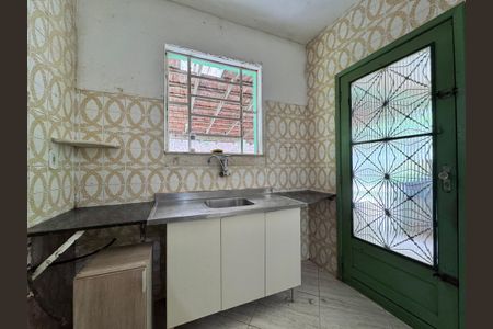 Casa para alugar com 120m², 2 quartos e 2 vagasCozinha