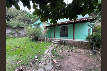 Casa para alugar com 120m², 2 quartos e 2 vagasFachada