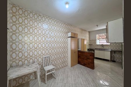 Casa para alugar com 120m², 2 quartos e 2 vagasCozinha