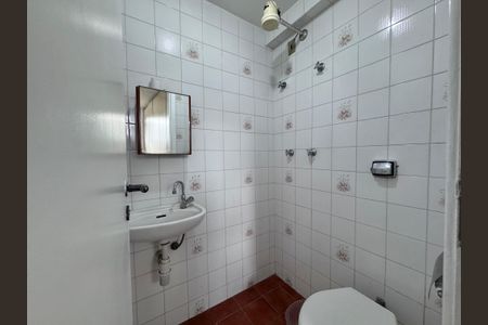 Apartamento para alugar com 123m², 3 quartos e 2 vagas Apartamento para alugar com 123m², 3 quartos e 2 vagasCozinha e Área de Serviço - Banheiro