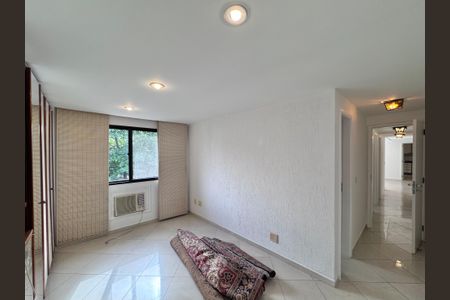 Apartamento para alugar com 123m², 3 quartos e 2 vagas Apartamento para alugar com 123m², 3 quartos e 2 vagasSuíte