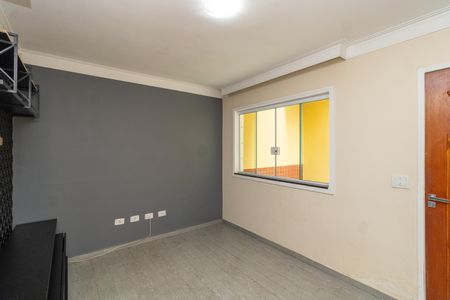 Sala de casa de condomínio para alugar com 2 quartos, 84m² em Vila Mazzei, São Paulo