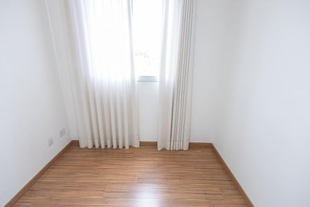 Apartamento à venda com 41m², 2 quartos e 1 vaga Apartamento à venda com 41m², 2 quartos e 1 vagaquarto 1