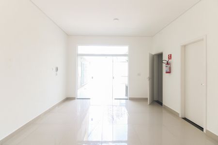 Apartamento à venda com 38m², 2 quartos e sem vaga Apartamento à venda com 38m², 2 quartos e sem vagaCondomínio - Salão de Festas