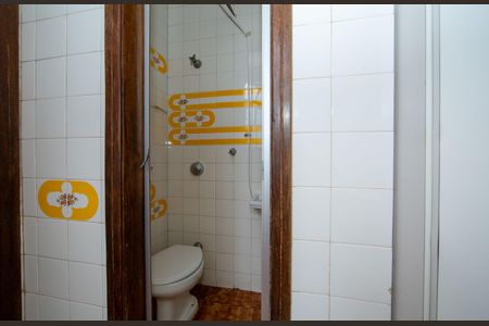 Apartamento à venda com 140m², 4 quartos e 2 vagas Apartamento à venda com 140m², 4 quartos e 2 vagasBANHEIRO DE EMPREGADA