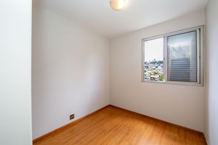 Apartamento à venda com 140m², 4 quartos e 2 vagas Apartamento à venda com 140m², 4 quartos e 2 vagasQUARTO3