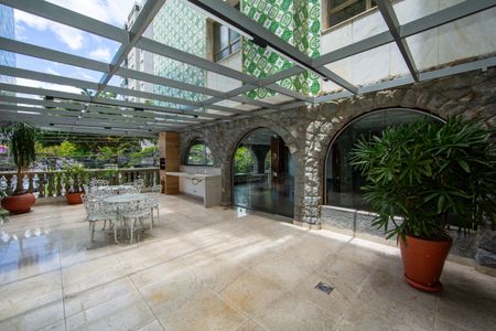 Apartamento à venda com 140m², 4 quartos e 2 vagas Apartamento à venda com 140m², 4 quartos e 2 vagasESPACO GOURMET