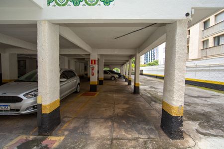 Apartamento à venda com 140m², 4 quartos e 2 vagas Apartamento à venda com 140m², 4 quartos e 2 vagasGARAGEM