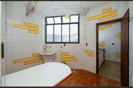 Apartamento à venda com 140m², 4 quartos e 2 vagas Apartamento à venda com 140m², 4 quartos e 2 vagasAREA DE SERVICO