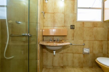 Apartamento à venda com 140m², 4 quartos e 2 vagas Apartamento à venda com 140m², 4 quartos e 2 vagasBANHEIRO2