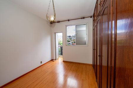 Apartamento à venda com 140m², 4 quartos e 2 vagas Apartamento à venda com 140m², 4 quartos e 2 vagasQUARTO2