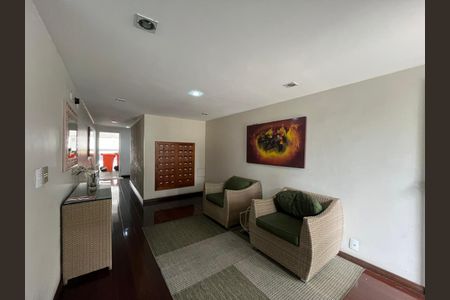 Apartamento à venda com 76m², 2 quartos e 1 vagaHall